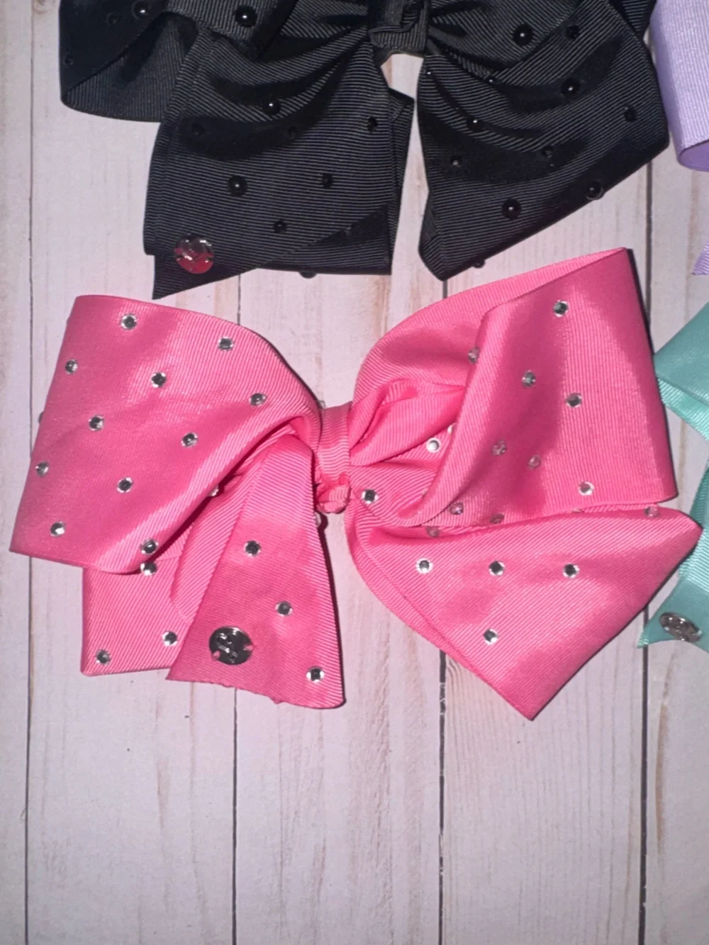 Jojo bows